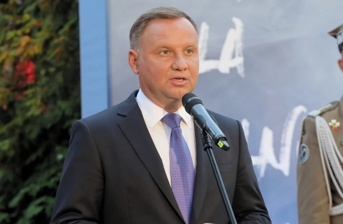 ​Polska, Litwa, Łotwa i Estonia podtrzymują stanowisko wyrażone w apelu do władz Białorusi; podtrzymujemy gotowość do wsparcia procesu politycznego, który będzie realizować wolną wolę narodu białoruskiego - poinformował prezydent Andrzej Duda.