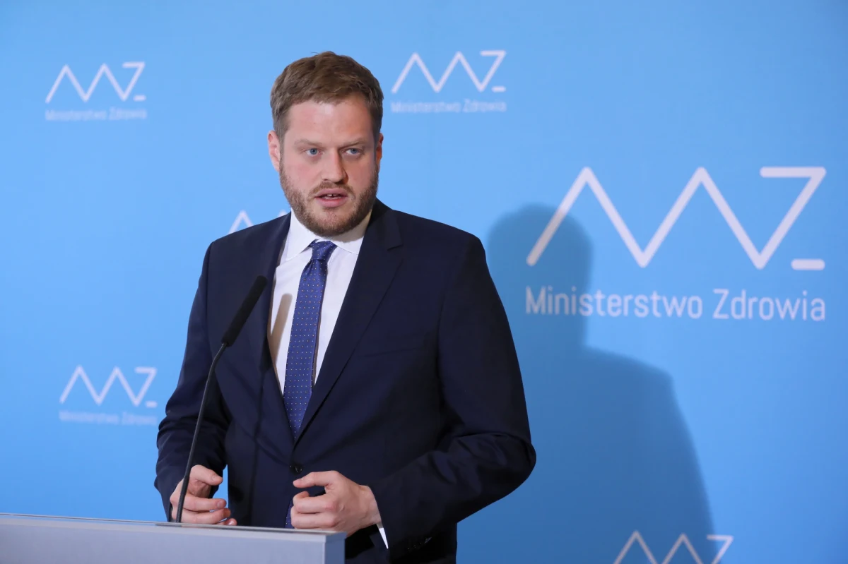 "Dziś mój ostatni dzień w Ministerstwie Zdrowia. To był dla mnie niesamowity czas, za który dziękuję wszystkim, z którymi go spędziłem" - napisał na Twitterze wiceminister zdrowia Janusz Cieszyński. 