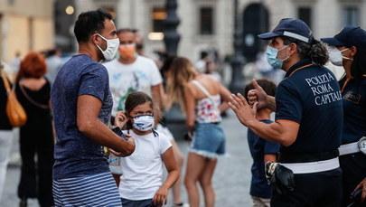 Włochy: 400 euro kary za brak maseczki. Zaostrzono przepisy 