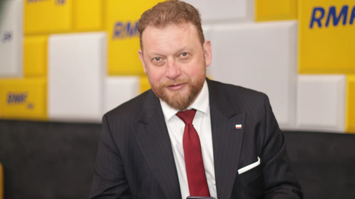 "Myślę, że każdy minister, niezależnie kto nim nie jest, zawsze ma pewien zakres działań, które uda mu się zrealizować i pewien zakres, który chciałby jeszcze zrealizować, ale z różnych przyczyn jeszcze nie zrealizował" - komentuje dotychczasowy minister zdrowia Łukasz Szumowski w rozmowie z RMF FM pytany o bilans swojej kadencji szefa resortu. Profesor przekonuje, że zostawia dobre plany na jesień, kiedy spodziewana jest druga fala epidemii koronawirusa i - jak przyznaje w rozmowie z Michałem Dobrołowiczem - wybiera się teraz na "wakacje w samotni, żeby zresetować swoją psychikę".