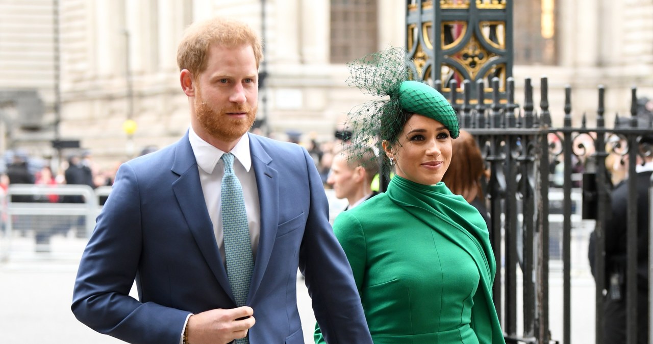 Opowiadający o losach brytyjskiej rodziny królewskiej serial "The Crown" zakończy się na szóstym sezonie. Wiadomo nie od dzisiaj, że jego twórcy nie zamierzają opowiedzieć w nim o najnowszych wydarzeniach związanych z Windsorami. Tym samym nie ma co liczyć, że w "The Crown" pojawią się np. ostatnie zawirowania związane z księciem Andrzejem czy księciem Harrym i jego żoną Meghan Markle. W wywiadzie dla "The Hollywood Reporter", twórca i showrunner "The Crown" Peter Morgan wyjaśnia przyczyny takiej decyzji.