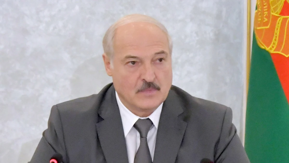 Prezydent Białorusi Alaksandr Łukaszenka powołał w środę wieczorem nowy rząd w dotychczasowym składzie. Premierem pozostał Raman Hałouczenka. Nie zmienił się także - mimo wezwań oponentów władzy - minister spraw wewnętrznych Juryj Karajeu.