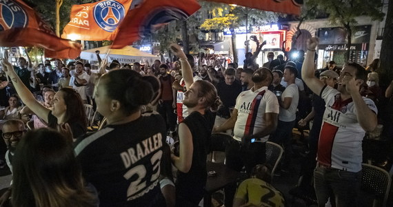 Prefektura w Marsylii zakaże ze względów bezpieczeństwa noszenia koszulek PSG w niedzielę w miejscach publicznych w centrum i wokół Starego Portu tego prowansalskiego miasta. Zakaz ma związek z finałowym meczem piłkarskiej Ligi Mistrzów.