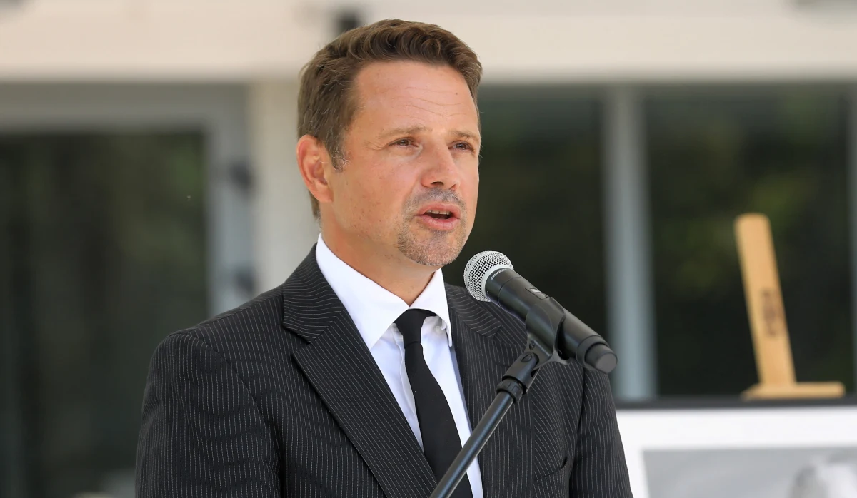 ​Rafał Trzaskowski zakłada własne stowarzyszenie. Nie rozstaje się jednak z Platformą Obywatelską - informuje portal Onet.pl.