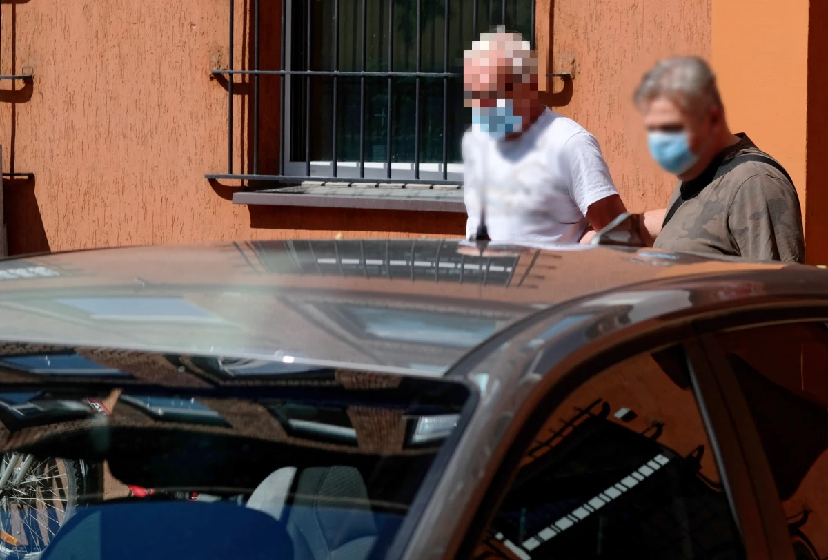 ​Sąd odrzucił wniosek prokuratury o tymczasowy areszt dla 67-letniego kierowcy zatrzymanego po sobotnim wypadku na drodze krajowej nr 88 w Gliwicach. W zderzeniu busa z autokarem zginęło wówczas dziewięć osób, a siedem zostało rannych. 67-latek, który prowadził trzeci pojazd usłyszał dziś zarzut spowodowania katastrofy w ruchu lądowym.