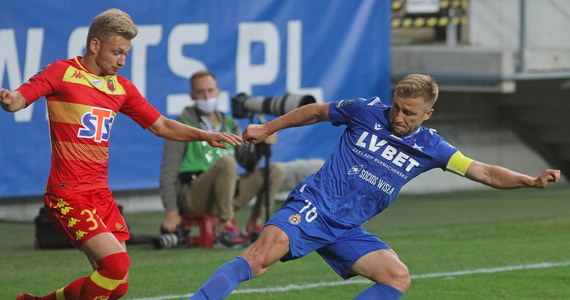 Wczoraj po spotkaniu Jagiellonia Białystok Wisła Kraków (1:1) doszło do incydentu, po którym Jakub Błaszczykowski został odizolowany od drużyny. Piłkarz nie wracał klubowym autokarem do Krakowa.