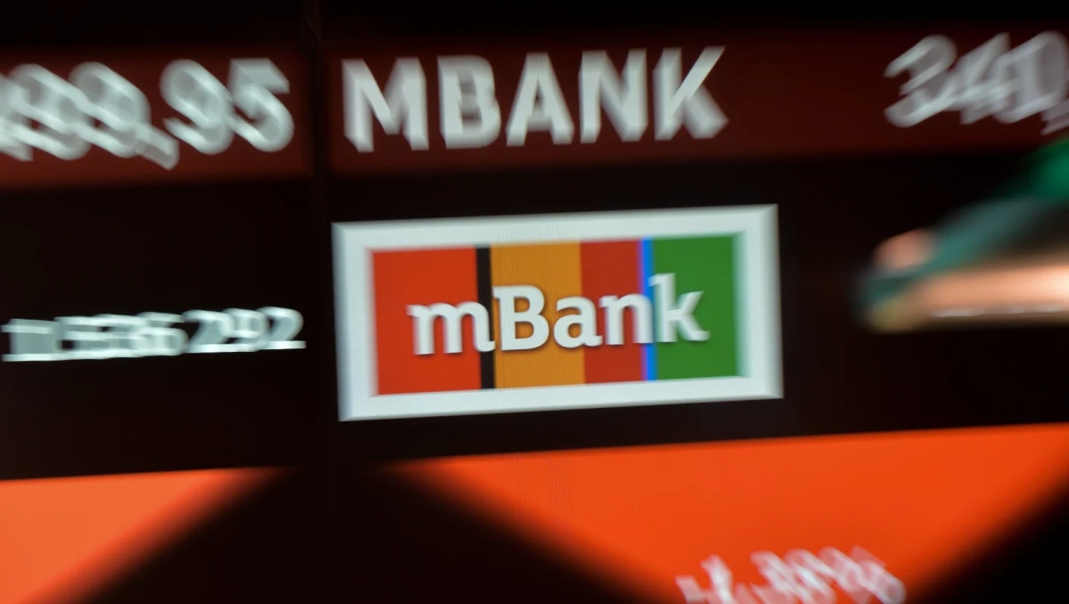 Poważna wpadka mBanku. Z powodu błędu systemu niektórzy klienci banku dostali dostęp do kont obcych osób. To kolejna awaria mBanku w ostatnich dniach. Niedawno bank wysłał do tysięcy klientów testowe powiadomienia push.