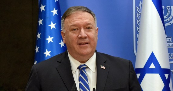 Sekretarz stanu USA Mike Pompeo w opublikowanym we wtorek oświadczeniu, zapowiedział, że Stany Zjednoczone poprą wezwanie do przeprowadzenia wszechstronnego dochodzenia w sprawie próby otrucia rosyjskiego opozycjonisty Aleksieja Nawalnego, z którym wystąpiła Unia Europejska.