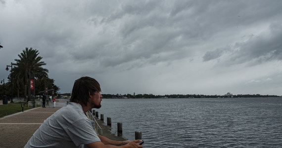 Nad wybrzeże Teksasu i Luizjany nadciąga Laura – huragan, który ma już czwartą kategorię w pięciostopniowej skali Saffira-Simpsona. Meteorolodzy ostrzegą przed niebezpieczeństwem. Obawiają się, że żywioł będzie miał katastrofalne skutki.