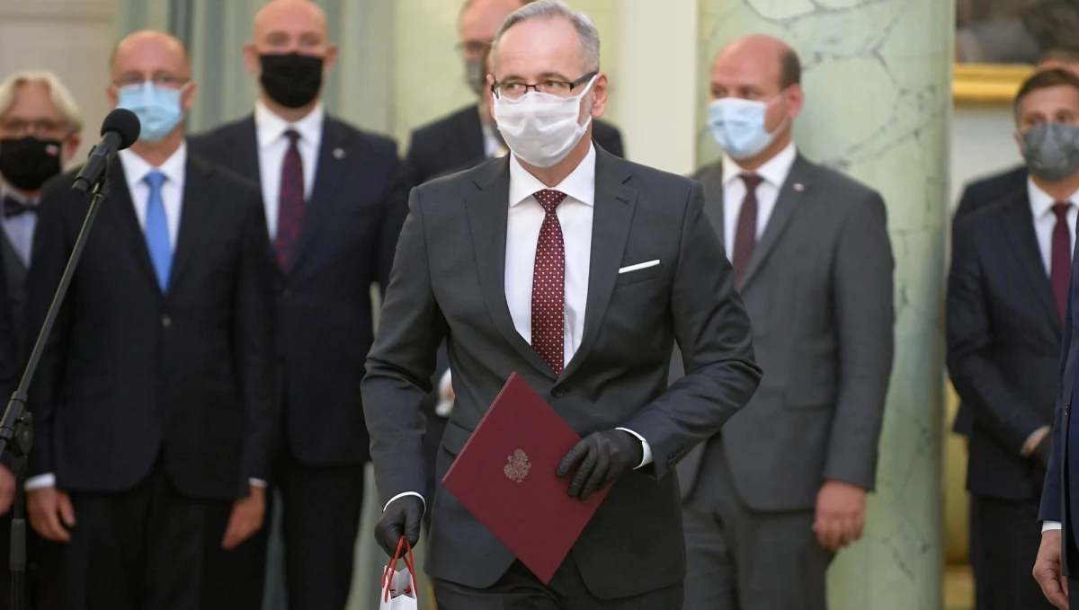 Minister Zdrowia Adam Niedzielski na konferencji prasowej przekazał, że chce zmienić zasady kwarantanny i izolacji. Jak zaznaczył, kwarantanne będzie wynosić 10, a nie jak teraz 14 dni.