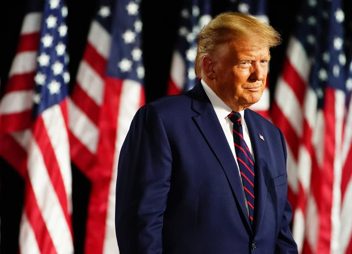 Ubiegający się o reelekcję Donald Trump przyjął oficjalnie nominację na kandydata Partii Republikańskiej na prezydenta w listopadowych wyborach. Zrobił to w przemówieniu sprzed Białego Domu.