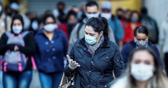 W Ameryce Łacińskiej liczba potwierdzonych przypadków zakażenia koronawirusem przekroczyła 7 milionów - podał Reuters. Agencja podkreśla, że Ameryka Łacińska pozostaje najbardziej dotkniętym przez pandemię regionem świata.