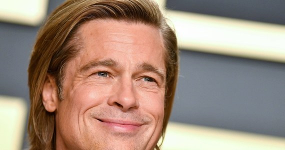 Brad Pitt jest znów na okładkach plotkarskich gazet. A to za sprawą zdjęć, na których 56-letni gwiazdor Hollywood widnieje z niemiecką topmodelką o polskich korzeniach. Chodzi o 27-letnią Nicole Poturalski. Jak pisze niemiecki "Bild", pikanterii sprawie dodaje fakt, że niemiecka piękność jest mężatką. Jej mężem jest znany berliński restaurator Roland Mary. Para ma 7-letniego syna Emila.