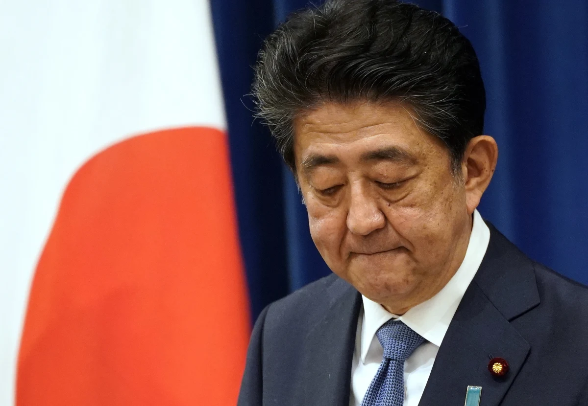 Premier Japonii Shinzo Abe, najdłużej urzędujący szef rządu tego kraju, ogłosił, że rezygnuje z tej funkcji z powodu problemów zdrowotnych. Ma pozostać na stanowisku, aż wybrany zostanie jego następca - podała japońska agencja prasowa Kyodo.