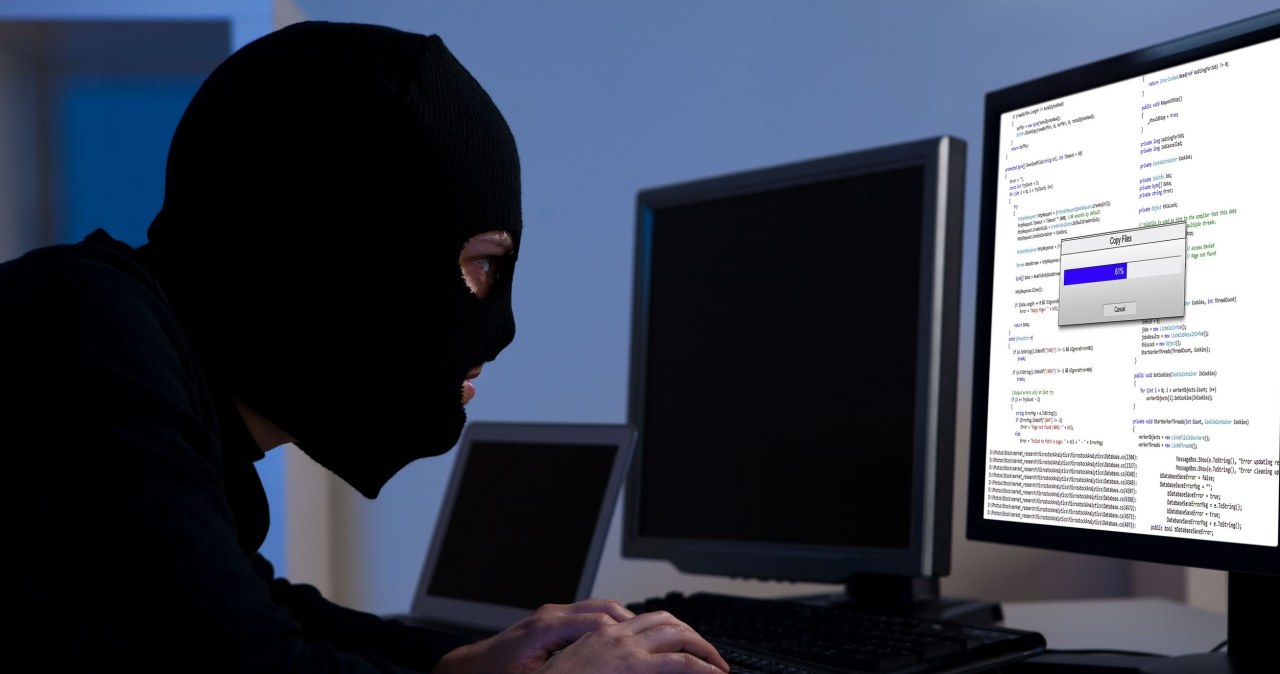 Słabe hasło pracownika pomogło cyberprzestępcom. Pracę straci 700 osób