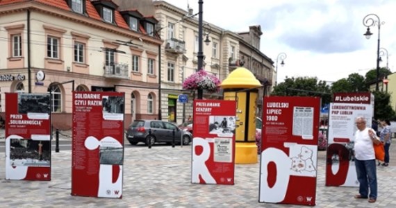 Czy bez Lubelskiego Lipca byłby Sierpień 80? Może by i był, ale najpierw był Lipiec. Niestety te wydarzenia, mimo właśnie obchodzonej 40. rocznicy, wciąż nie przebiły się do świadomości Polaków. A szkoda. Pierwszy strajk tamtego lata rozpoczął się w WSK Świdnik. Zaczęło się od kotleta, chociaż bardziej chodziło o podwyżkę cen, o której władza zapewniała, że jej nie będzie w zakładowych bufetach. Podrożało o 80 procent. Rozpoczął się strajk. 