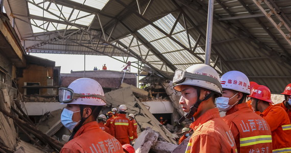 29 osób zginęło po tym, jak zawalił się dach w jednej z restauracji  w Xiangfen w prowincji Shanxi w północnych Chinach - podały w niedzielę rano miejscowe władze.