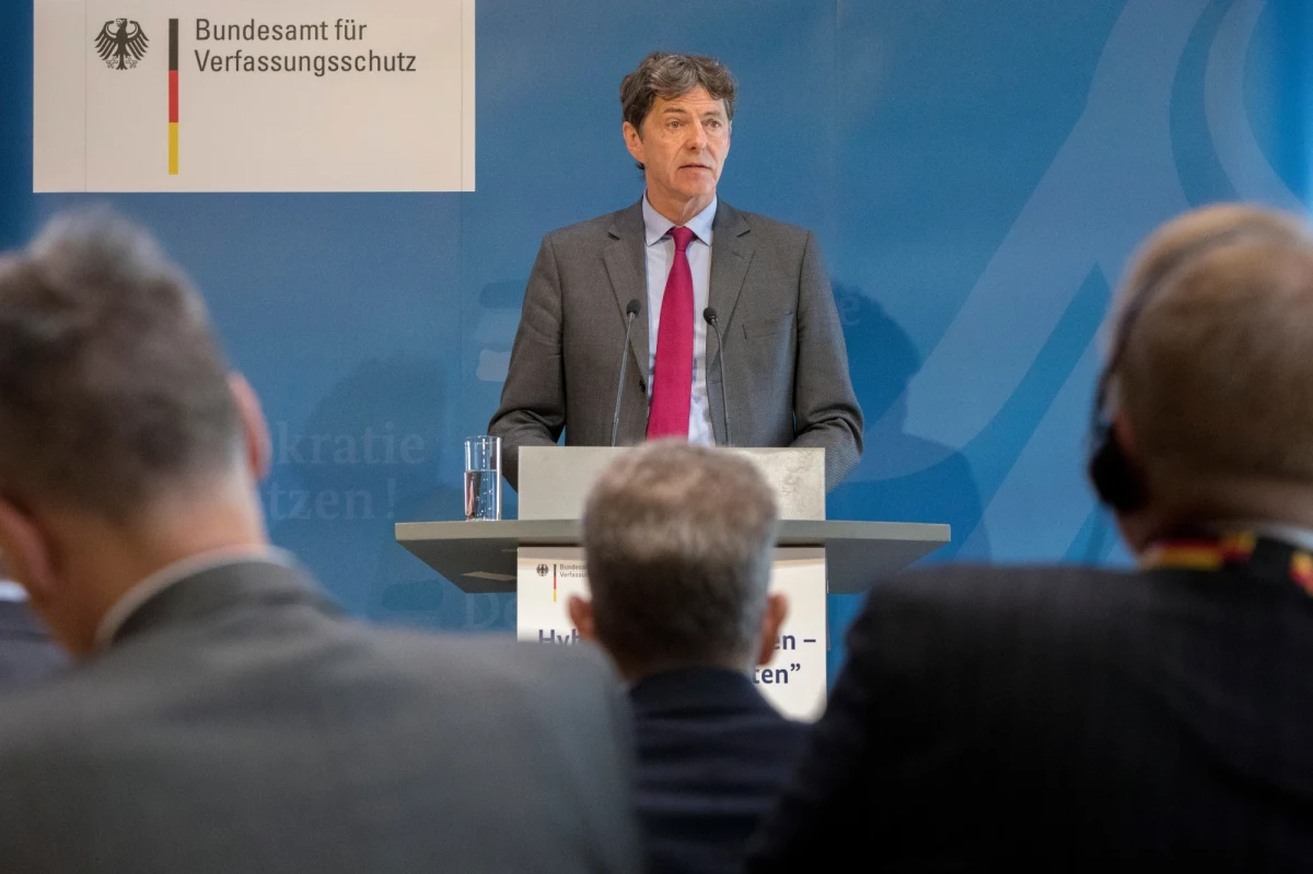 Wniosek o udzielenie zgody na przyjęcie nowego ambasadora Niemiec w Polsce jest ciągle rozpatrywany - powiedział w niedzielę wiceszef MSZ Marcin Przydacz. Jak podkreślił tego rodzaju decyzja należy wyłącznie do państwa przyjmującego.