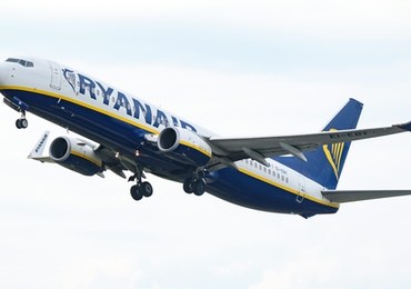Podejrzany pakunek w samolocie. Maszyna linii Ryanair eskortowana przez myśliwce