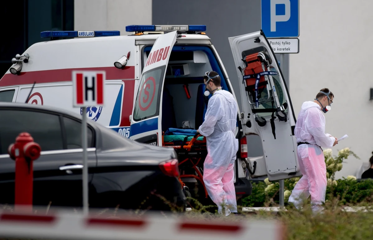 Resort zdrowia poinformował o 502 nowych przypadkach koronawirusa oraz zgonach 6 osób. Łącznie od początku epidemii w Polsce zaraziło się 67 372 osób, a 2039 zmarło.