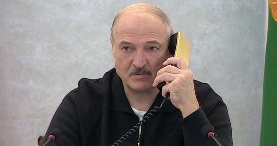 Władze są za przemianami, które pozwolą społeczeństwu iść naprzód - powiedział w poniedziałek prezydent Białorusi Alaksandr Łukaszenka podczas spotkania z prezesem Sądu Najwyższego. Ocenił również, że "najbardziej niezależne sądy są na Białorusi".