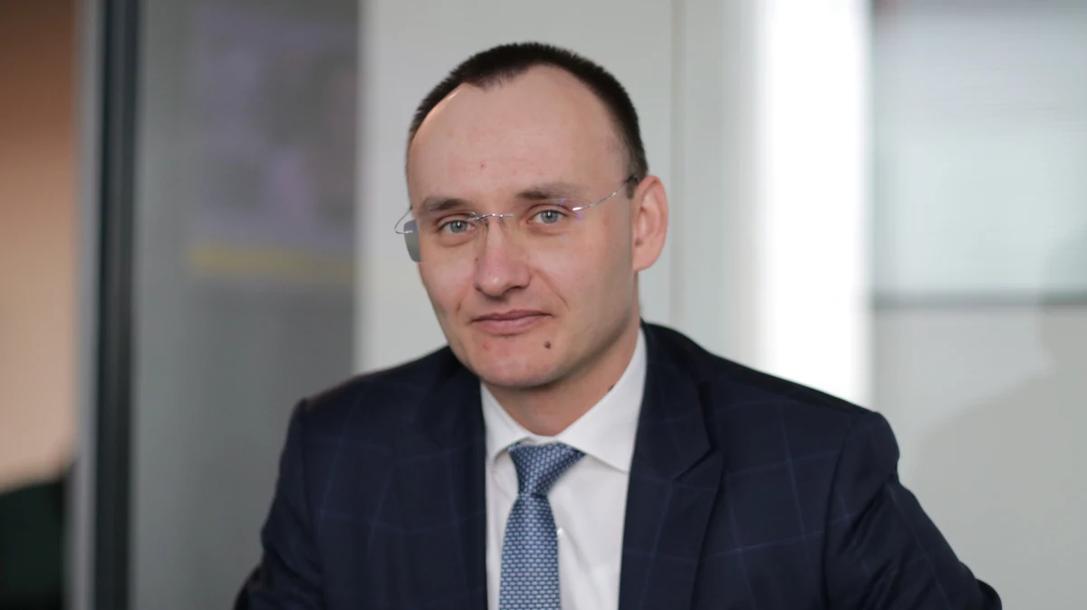 Posłowie Koalicji Obywatelskiej zapowiedzieli, że w najbliższych dniach złożą wniosek o odwołanie Mikołaja Pawlaka z funkcji Rzecznika Praw Dziecka. "To jest zły urzędnik, który niszczy urząd praw dziecka, tak szczególnie potrzebny w tych trudnych czasach pandemii, wojny ideologicznej, upadku służby zdrowia" - oceniła posłanka KO Barbara Nowacka. 