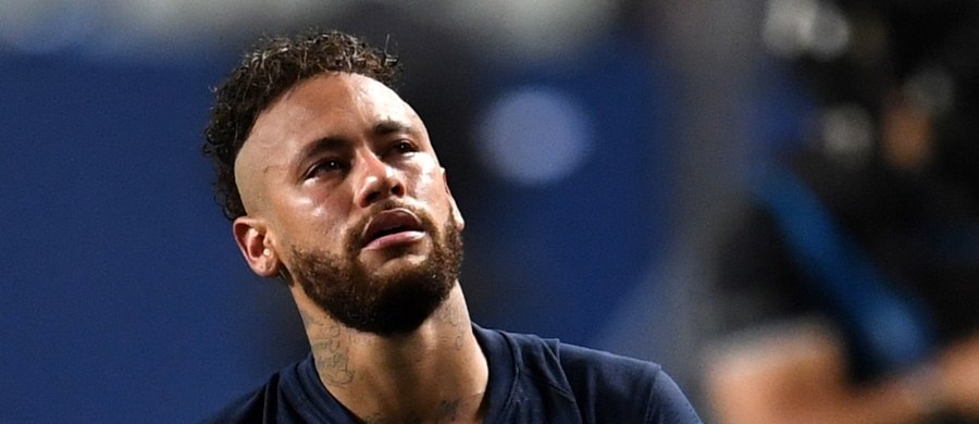 Trzech piłkarzy Paris-Saint Germain jest zakażonych koronawirusem - poinformował klub. Dziennik "L'Equipe" podaje nieoficjalnie, że w tej grupie jest m.in. Neymar. 