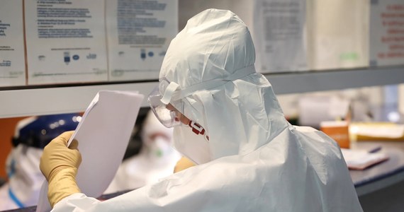 Resort zdrowia poinformował o 612 nowych przypadkach koronawirusa oraz zgonach 14 osób. Łącznie od początku epidemii w Polsce SARS-CoV-2 zaraziło się 69 129 osób, a 2 092 zmarło. 