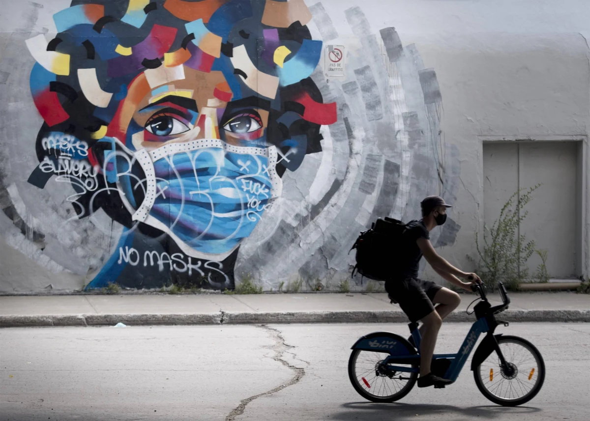 Szczepionka przeciwko COVID-19 opracowana przez europejską formę farmaceutyczną AstraZeneca może być dostępna na rynku pod koniec tego roku - informuje Reuters. Do badań klinicznych wprowadzana jest natomiast szczepionka Sanofi oraz GSK.
