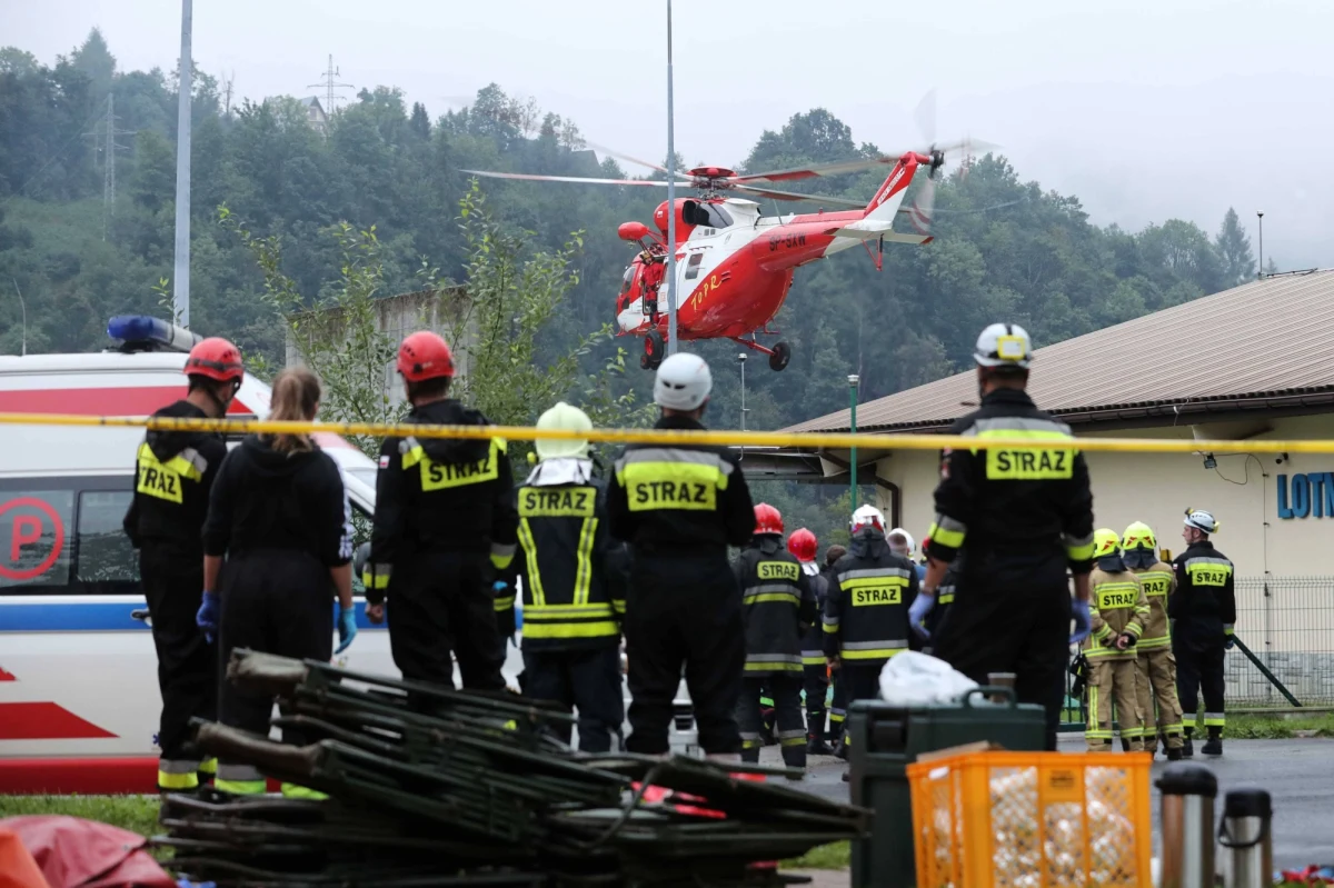 Po trwającym rok śledztwie w sprawie tragicznej burzy w Tatrach, podczas której zginęły cztery osoby, postępowanie zostało umorzone. Według śledczych, nie można stawiać nikomu zarzutów, że brak ostrzeżenia pogodowego mógł przyczynić się do stworzenia zagrożenia dla życia i zdrowia osób, które znajdowały się na szlaku. 