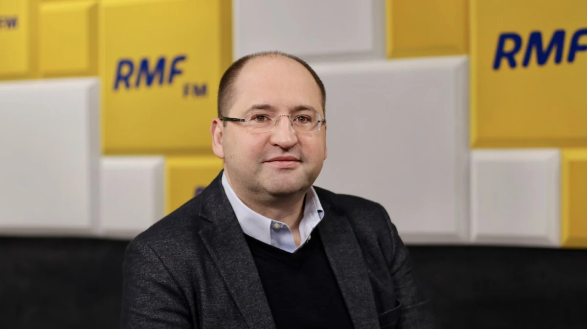 "Większość senacka jest możliwa. Nie prowadzę żadnych rozmów z kolegami z Senatu, ale znając charakter tej instytucji, znając wielu senatorów, również opozycji, jestem przekonany, że będzie to możliwe w najbliższych miesiącach" - mówił Adama Bielan, gość Krzysztofa Ziemca w RMF FM. "Opozycja jest dzisiaj w fatalnym stanie, zarówno w PO, jak i w PSL" - dodał europoseł PiS.