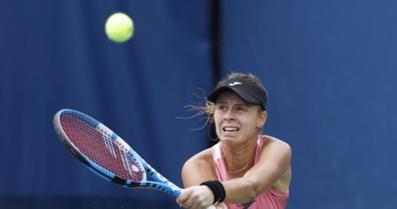 Magda Linette żegna się z US Open: w trzeciej rundzie wielkoszlemowego turnieju rozstawiona z "24" Polka przegrała z Estonką Anett Kontaveit, rozstawioną z numerem czternastym, 3:6, 2:6. Dla 28-letniej poznanianki był to pierwszy występ w trzeciej rundzie imprezy na nowojorskich kortach Flushing Meadows.