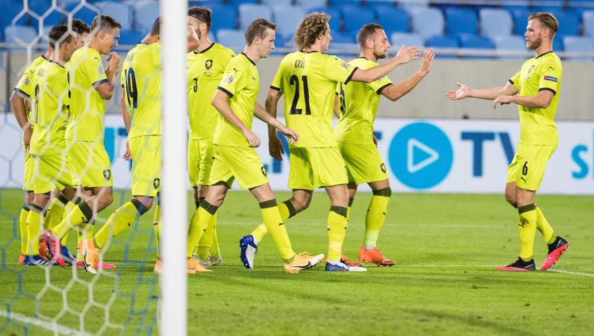 Z powodu koronawirusa nie odbędzie się zaplanowany na poniedziałek mecz Czechy – Szkocja w Ołomuńcu w piłkarskiej Lidze Narodów (Dywizja B2) – poinformowały media.