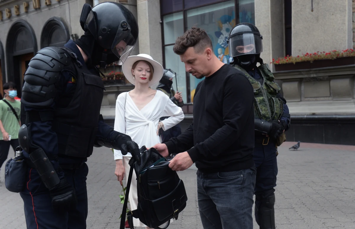 Ponad 100 tysięcy ludzi bierze udział w Marszu Jedności w Mińsku. Milicja na razie nie zatrzymuje uczestników.