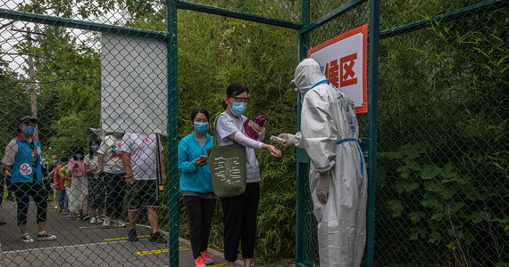 Narodowa komisja zdrowia poinformowała, że podczas ostatniej doby odnotowano w Chinach 12 nowych przypadków Covid-19. Wszystkie to infekcje "importowane", przywiezione przez podróżnych z zagranicy.
