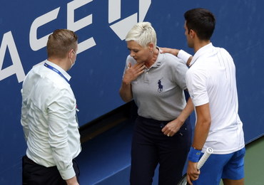 Novak Djoković uderzył sędzię piłką. Jest oświadczenie tenisisty 