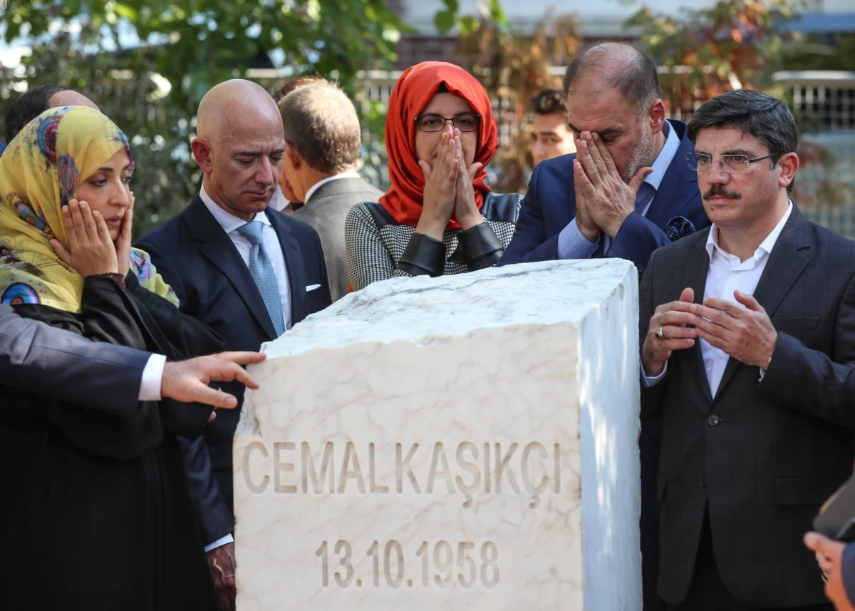 20 lat więzienia - takie wyroki usłyszało pięciu oskarżonych o zamordowanie saudyjskiego dziennikarza Dżamala Chaszodżdżiego - poinformowała telewizja Al-Arabija. Wcześniej, w I instacji, całą piątkę skazano na karę śmierci. Trzem innym osobom, które odpowiadały w tej sprawie, sąd w Rijadzie wymierzył kary od 7 do 10 lat pozbawienia wolności.