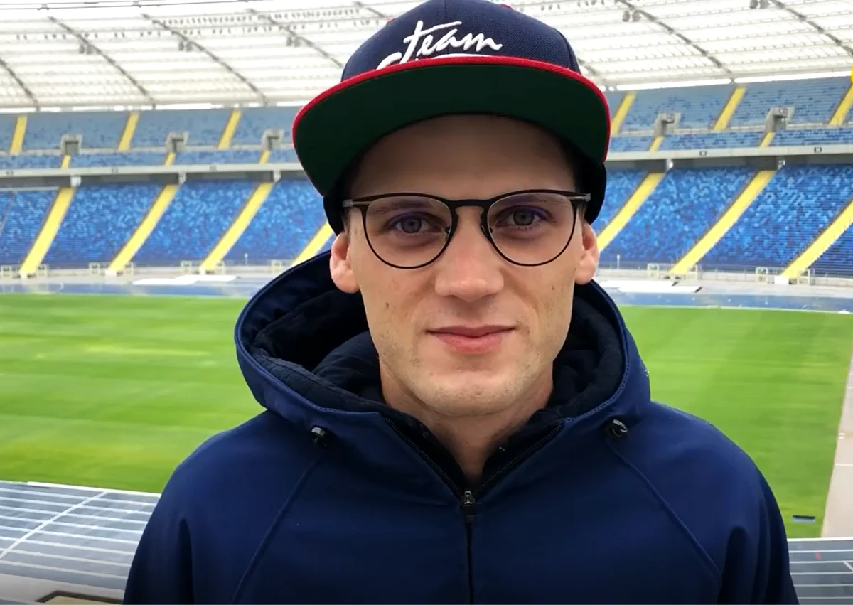 W piątek rozpocznie się druga runda Rajdowych Samochodowych Mistrzostw Polski - Rajd Śląska. Tegoroczna edycja liczy 100 kilometrów, a na starcie stanie blisko 120 załóg. To będzie szczególny rajd dla kierowcy Orlen Teamu Kacpra Wróblewskiego, który pochodzi z Żywca. "Znam odcinki tego rajdu, ale wydaje mi się, że nie dużo lepiej niż konkurencja" - zaznacza Kacper Wróblewski, z którym rozmawiał Wojciech Marczyk z redakcji sportowej RMF FM.