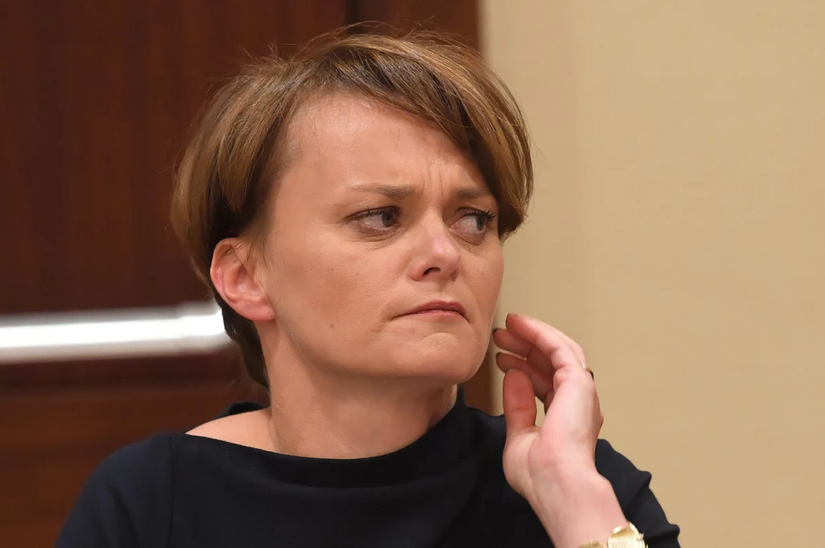 Jadwiga Emilewicz może odejść z partii Porozumienie Jarosława Gowina i dzięki temu pozostać w rządzie. Taki scenariusz jest coraz mocniej rozważany przez Prawo i Sprawiedliwość - ustalili dziennikarze RMF FM.