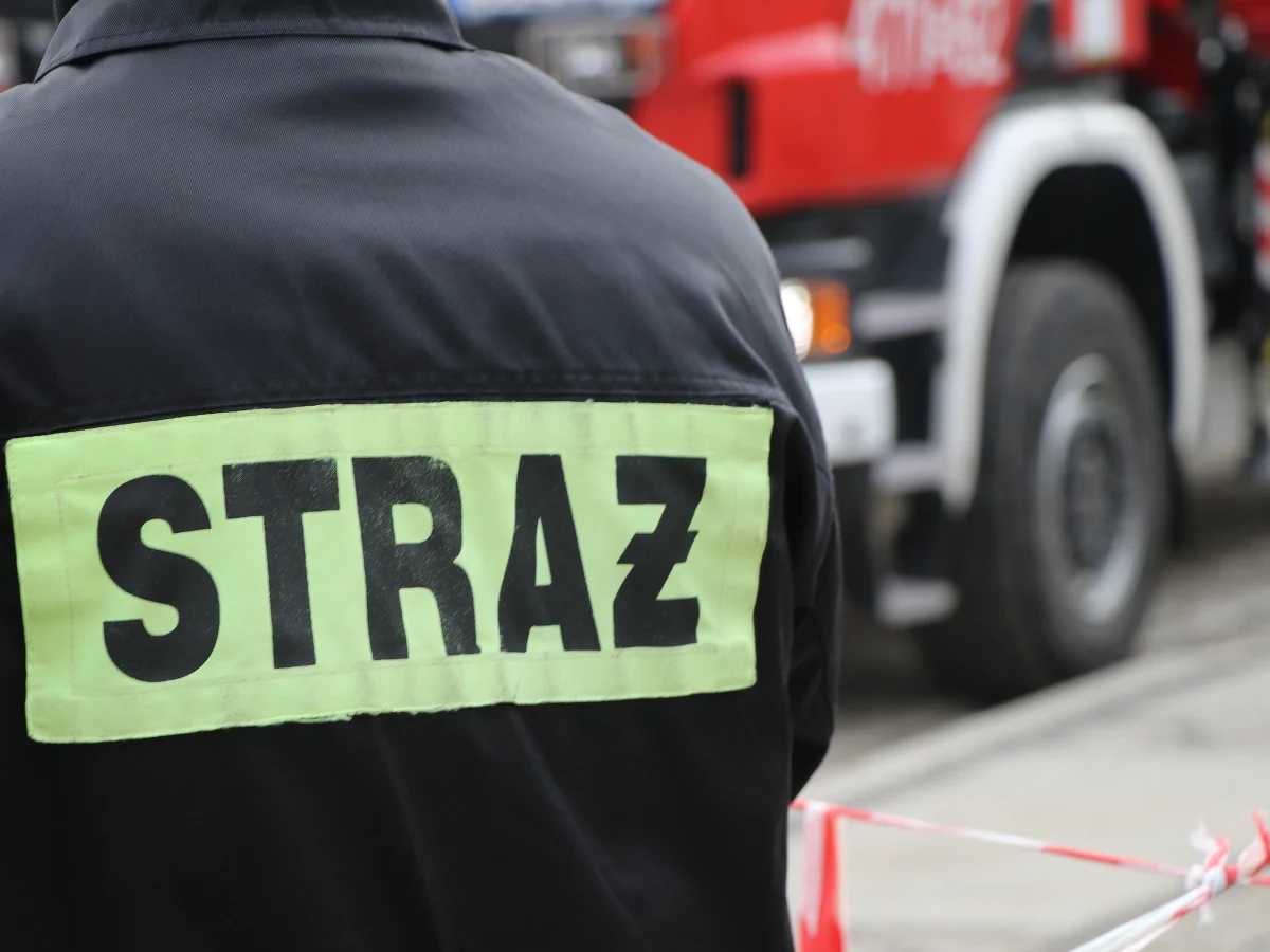 700 osób ewakuowano z dwóch bloków i szkoły na warszawskiej Saskiej Kępie. Powodem był wyciek gazu.