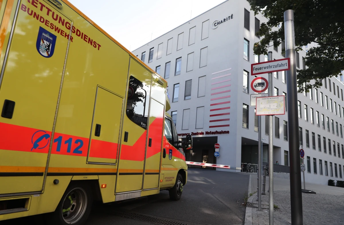 Ministrowie spraw zagranicznych państw grupy G7 we wspólnym oświadczeniu we wtorek potępili "potwierdzoną" próbę otrucia rosyjskiego opozycjonisty Aleksieja Nawalnego - poinformował amerykański Departament Stanu.