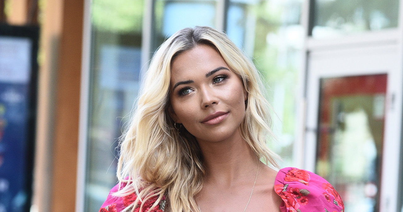 Sandra Kubicka nie wstydzi się swoich niedoskonałości i chętnie mówi o nich w swoich mediach społecznościowych. Tym razem odniosła się do kompleksów z dzieciństwa. Przyznała, że czasami chodziła do szkoły z płaczem.