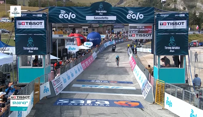 Tirreno-Adriatico. Rafał Majka trzeci na piątym etapie. Wideo