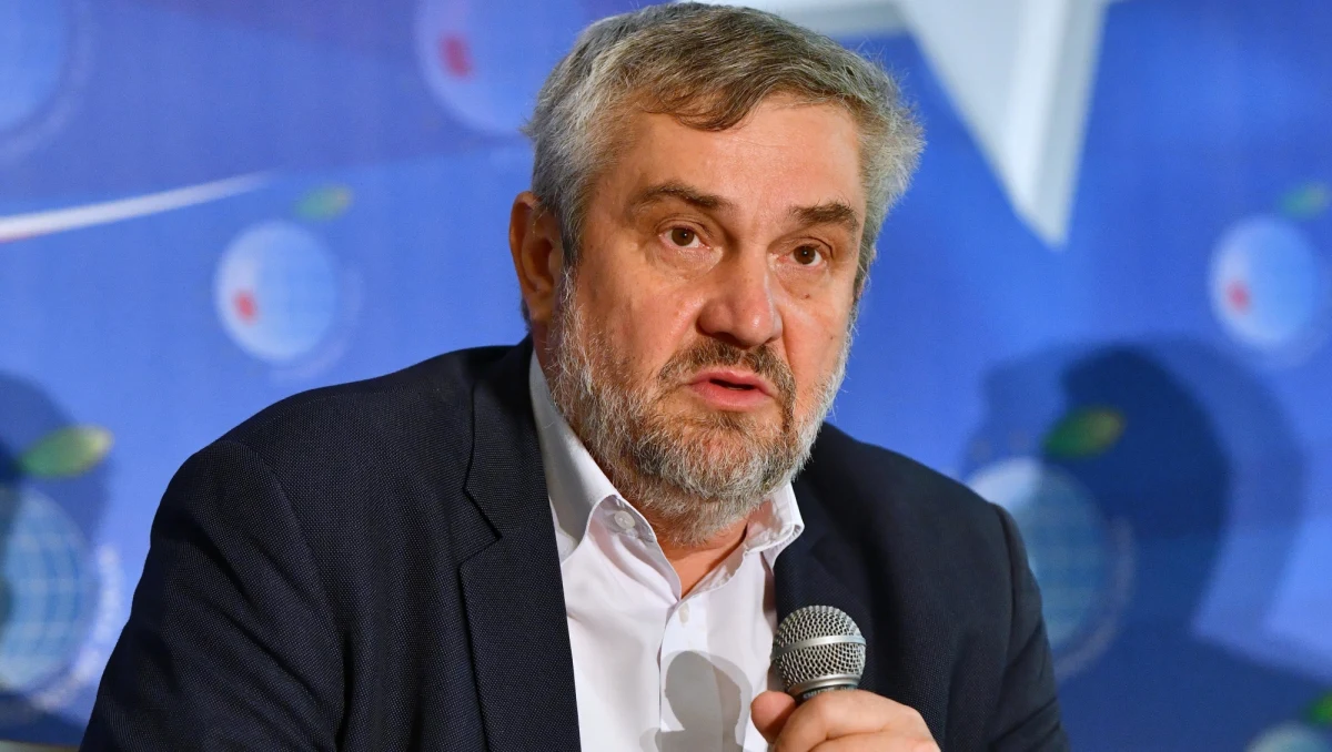 To relacje między PiS a koalicjantami zdecydują o liczbie ministerstw; resort rolnictwa jednym z kluczowych, może nawet zostać rozbudowany do takich rozmiarów jak w innych krajach UE, czyli powiększone o rybołówstwo, łowiectwo - mówi "Super Expressowi" minister rolnictwa Jan Krzysztof Ardanowski.