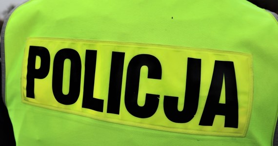 ​Policjanci z Bielska Podlaskiego publikują wizerunek mężczyzny, który może mieć związek z zaginięciem 14-letniej Roksany Guzowskiej. Nastolatka zaginęła 7 września i jest poszukiwana.