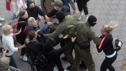 Protesty w Mińsku. Milicja zatrzymała kilkadziesiąt kobiet