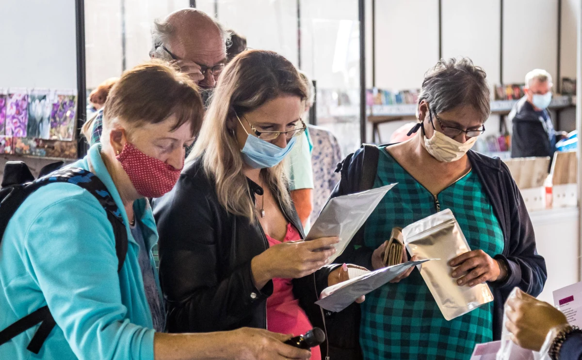 W Czechach zarejestrowano w niedzielę 1541 nowych przypadków zakażenia koronawirusem - najwięcej od początku epidemii - podało tego dnia ministerstwo zdrowia. Już piaty dzień z rzędu liczba zakażonych w ponad 10-milionowych Czechach przekroczyła tysiąc dziennie.