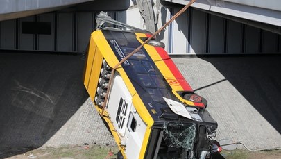 Wypadek autobusu miejskiego w Warszawie. Sąd nie przedłużył aresztu dla kierowcy