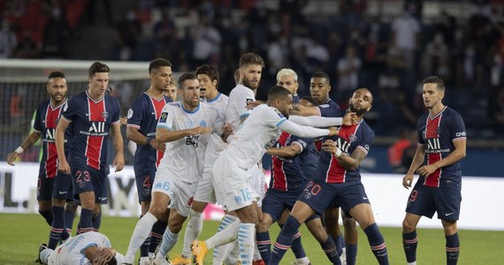 Grającego w Paris Saint Germain Neymara zawieszono na dwa mecze za zajście w meczu z Olympique (0:1), a wobec występującego w ekipie z Marsylii Alvaro Gonzaleza toczy się śledztwo - podały władze ligi francuskiej. Ukarano też pozostałych piłkarzy uczestniczących w zdarzeniu.