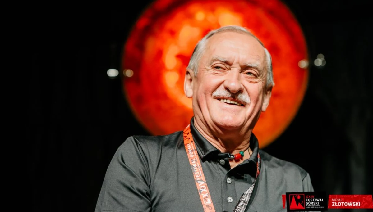 ​Prawdziwie po królewsku organizatorzy Festiwalu w Lądku-Zdroju zorganizowali benefis naszego najlepszego i najbardziej utytułowanego himalaisty Krzysztofa Wielickiego. "70/50/40", czyli 70. urodziny, 50 lat wspinaczki i 40 lat od najsłynniejszego pierwszego zimowego wejścia na Mount Everest, którego dokonał wraz z Leszkiem Cichym. Na jubileuszowej scenie pojawili się przyjaciele i partnerzy wspinaczkowi Jubilata, m.in. Ryszard Pawłowski, Janusz Majer, Dariusz Załuski, Mario Corradini. Przez ponad 2,5 godziny mimo przenikliwego zimna, widownia Amfiteatru Dolnośląskiego w Lądku-Zdroju uczestniczyła w uroczystości. Mini recital Czesława Jakubca, głośne "500 lat" i na koniec jubileuszowy tort zakończyły wydarzenie tuż przed północą.